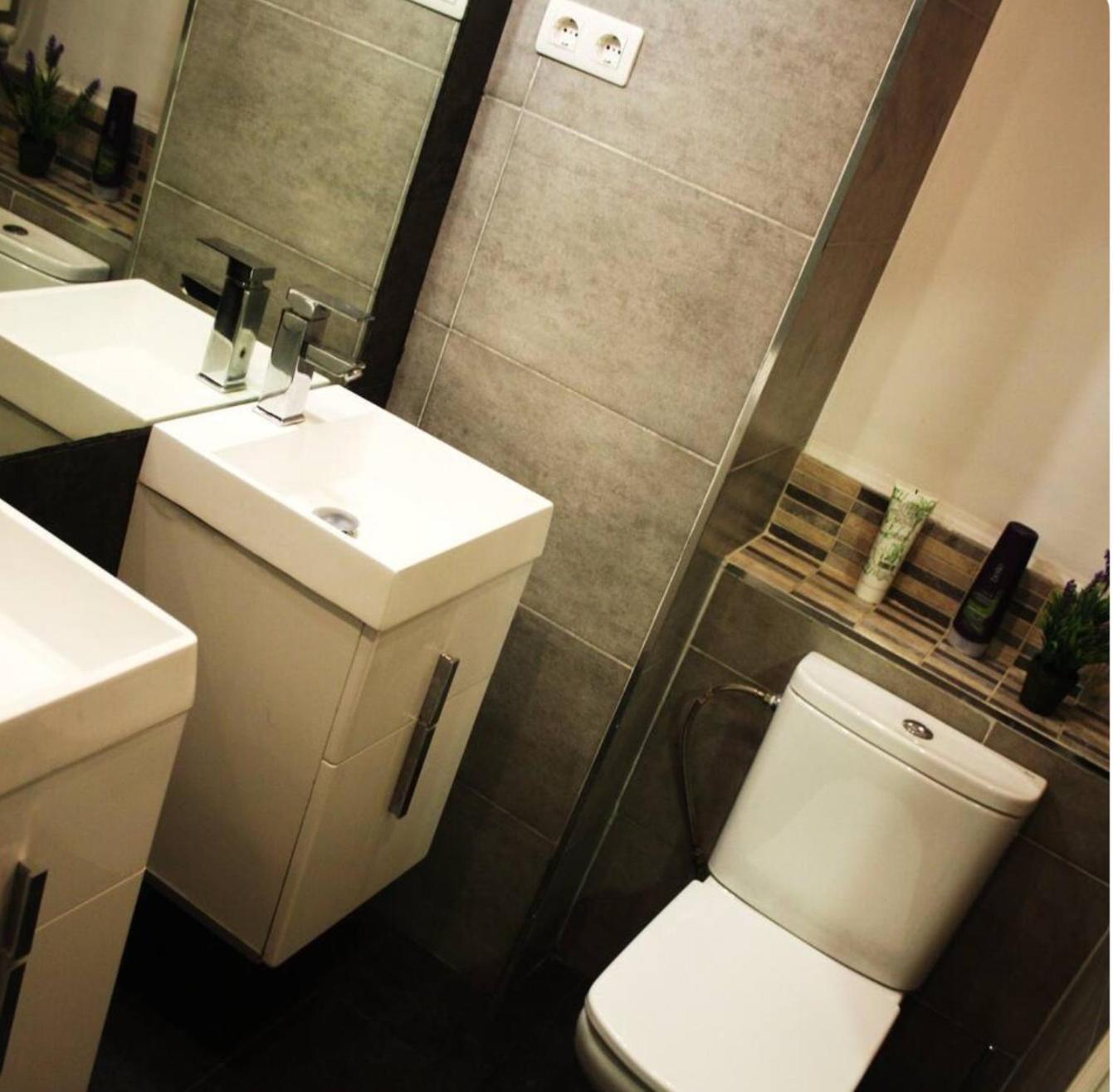 Suite En Apartamento Privado Terraza Centro Bilbao Eksteriør billede